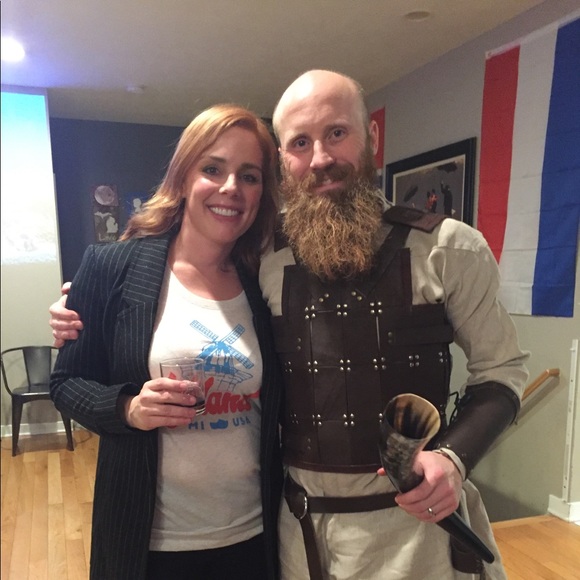 Meet your Posher, Alisa - Picture 2 of 2